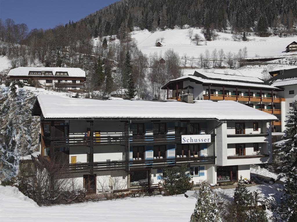 Gaestehaus Schusser An Der Therme Bed & Breakfast Bad Kleinkirchheim Exterior photo